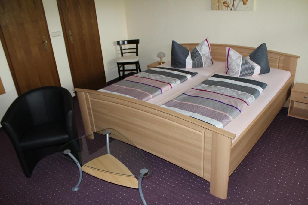 Motel Zur Festwiese Gierstadt Екстер'єр фото