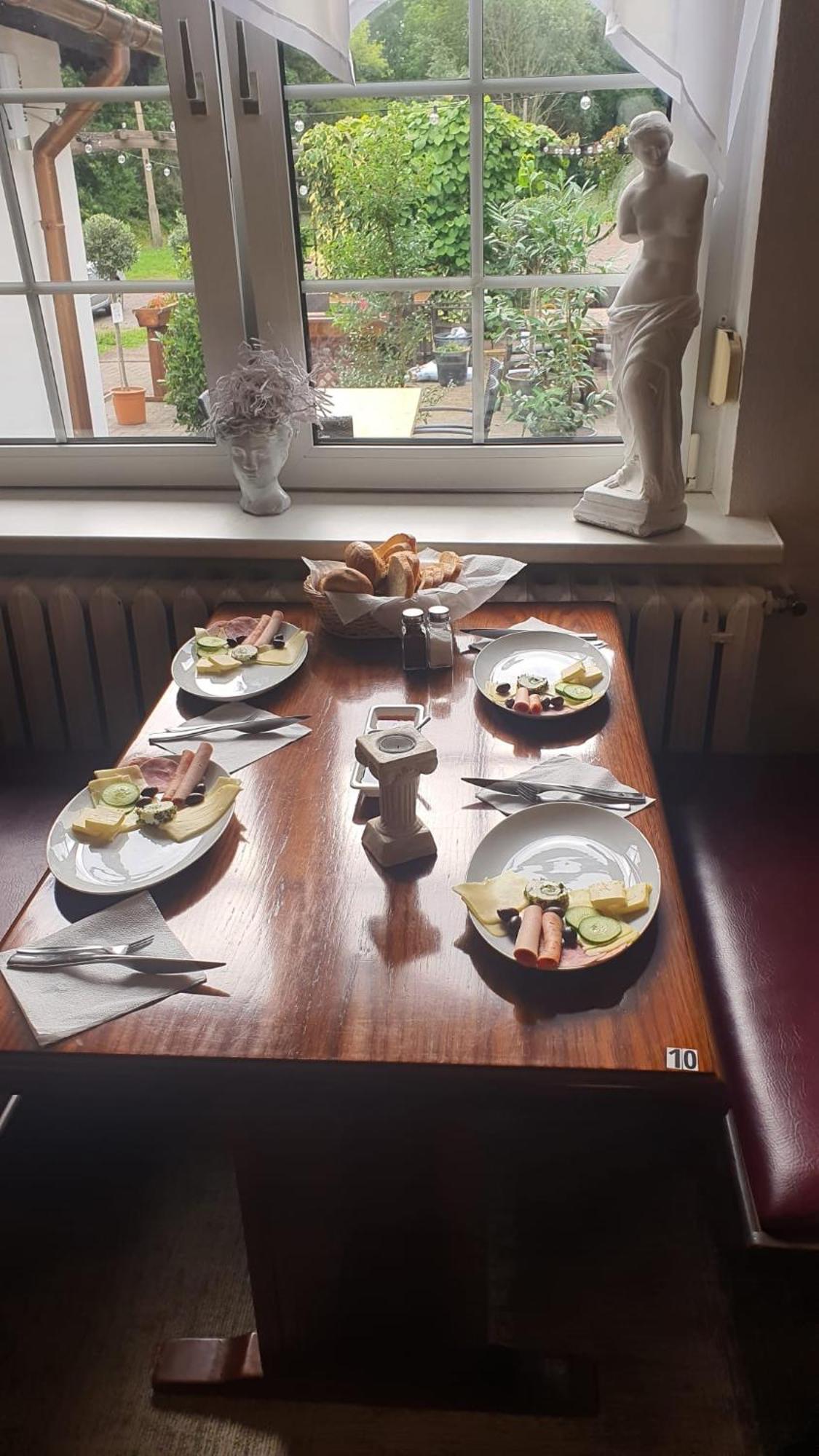 Motel Zur Festwiese Gierstadt Екстер'єр фото