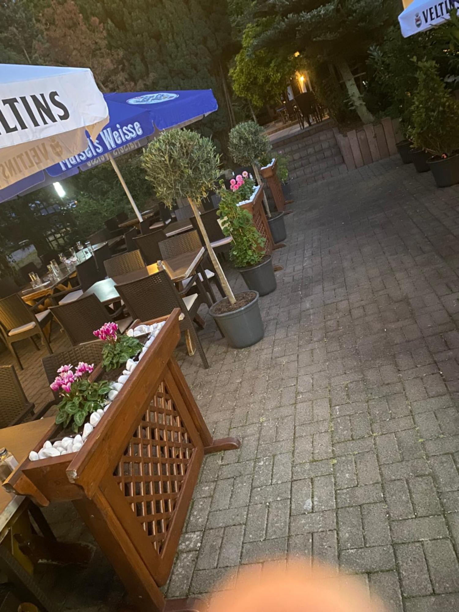 Motel Zur Festwiese Gierstadt Екстер'єр фото